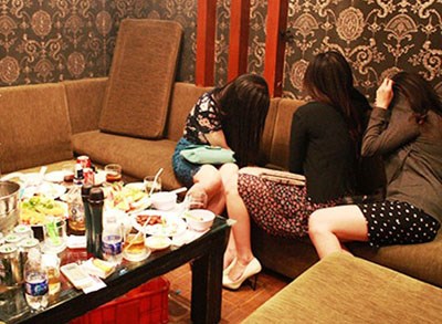 TP[-]HCM:Kiểm[-]tra[-]nhà[-]hàng[-]Dmax,[-]xử[-]lý[-]16[-]lỗi[-]vi[-]phạm